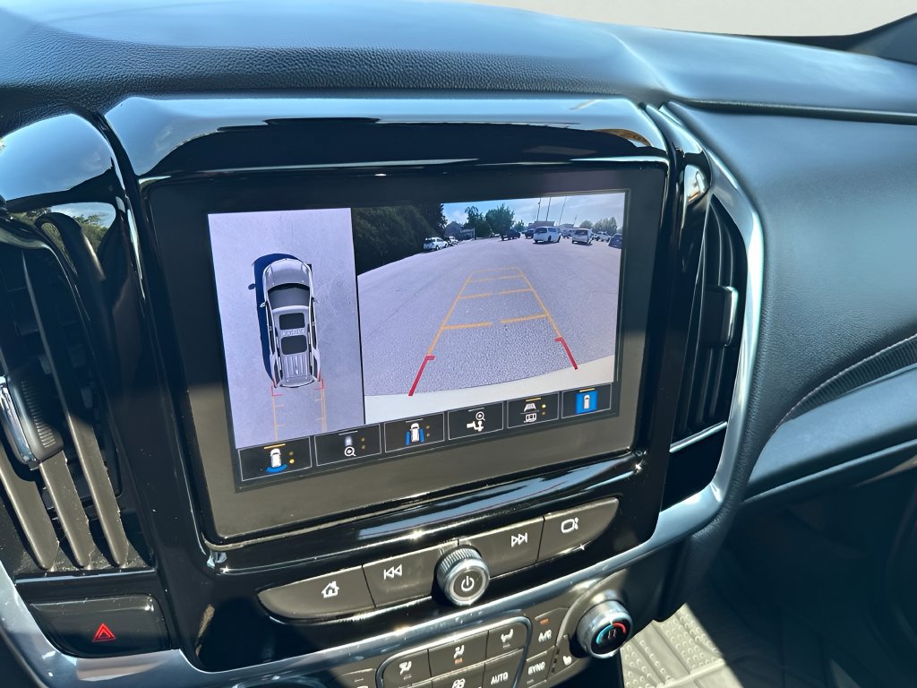 Used 2023 Chevrolet Traverse RS w/ LPO, Floor Liner Package AWD/4WD image 23