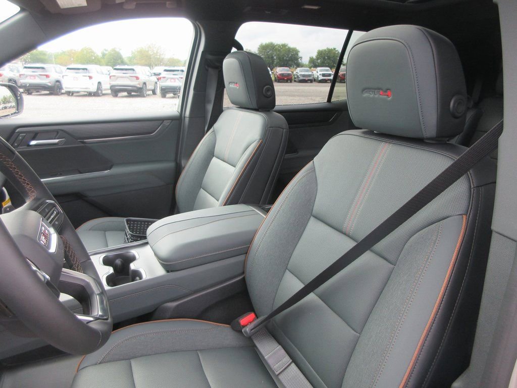 New 2026 GMC Acadia AT4 w/ Super Cruise Package image 13