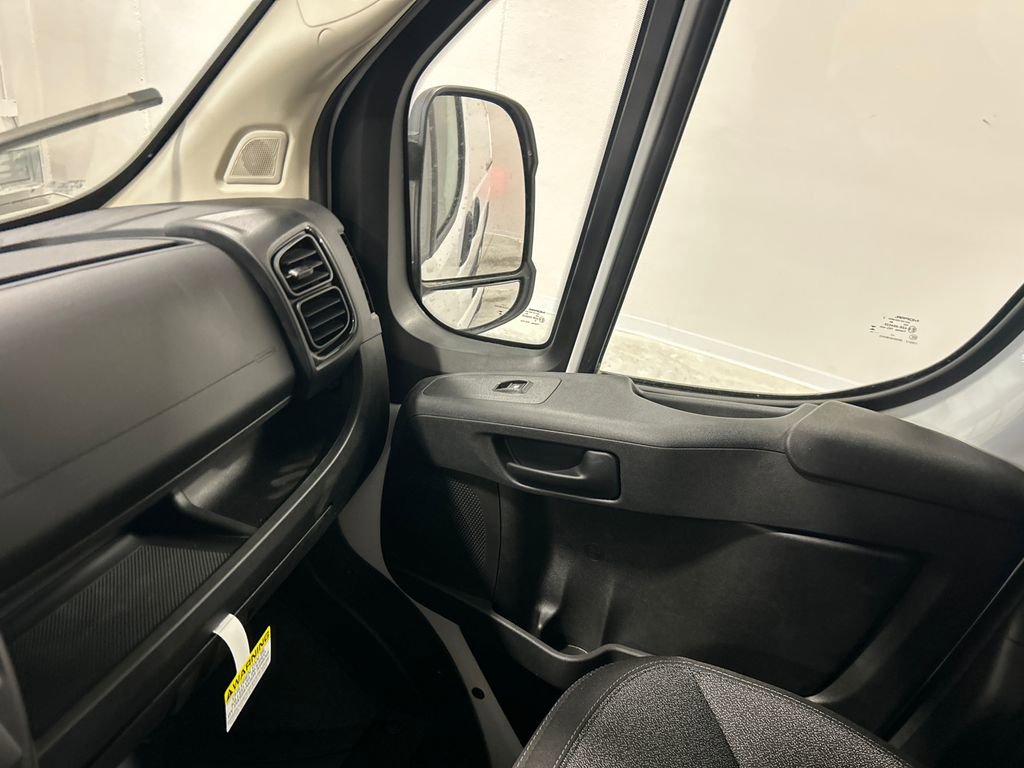 New 2025 RAM ProMaster 2500 w/ Convenience Group FWD image 22