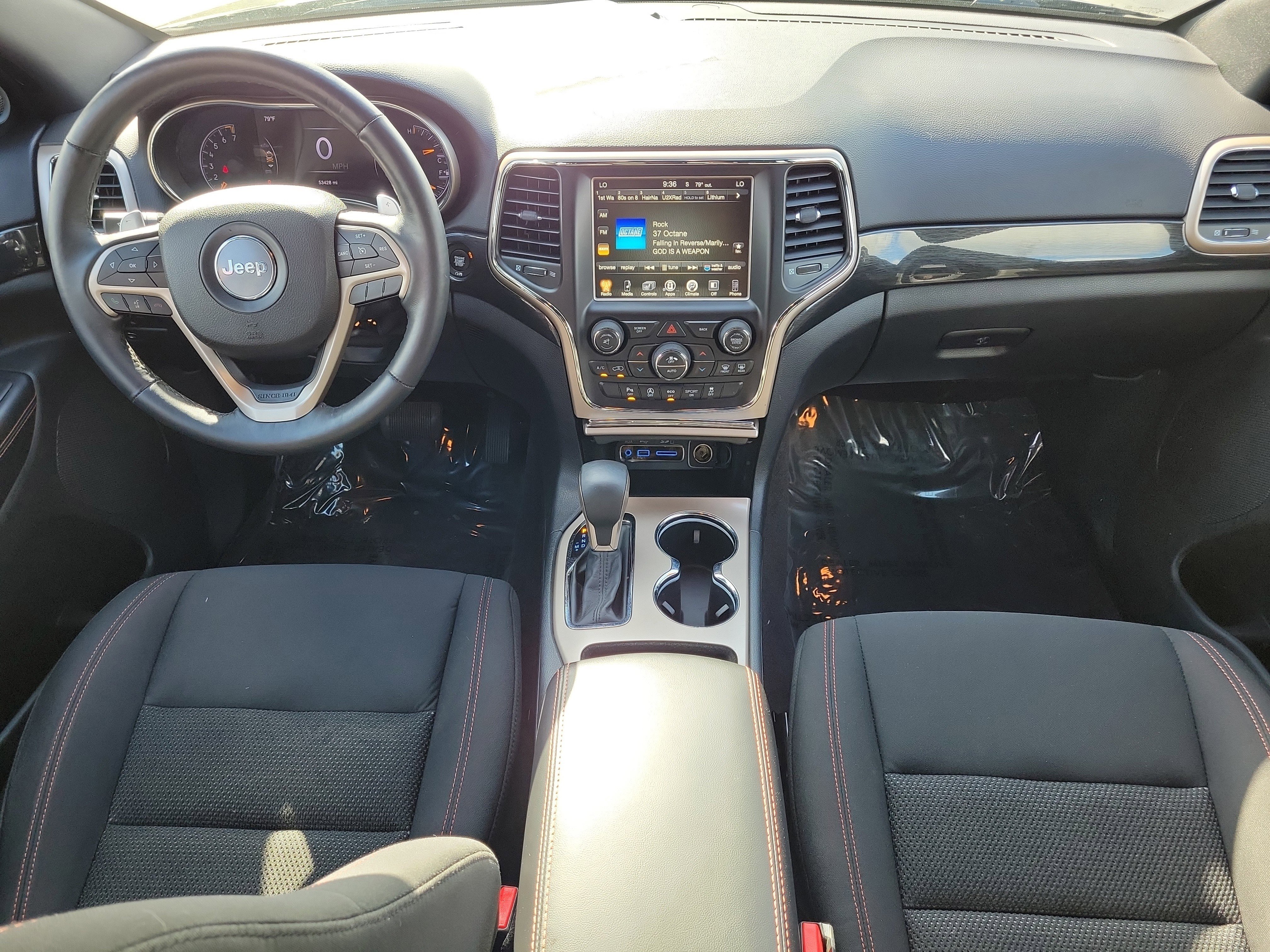 Used 2017 Jeep Grand Cherokee Laredo image 13