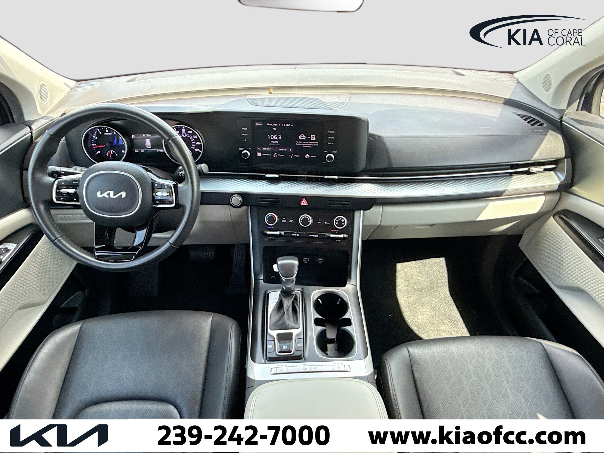 Used 2023 Kia Carnival LX image 15