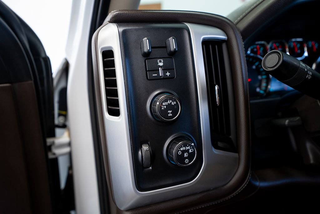 Used 2018 GMC Sierra 1500 SLT AWD/4WD image 33