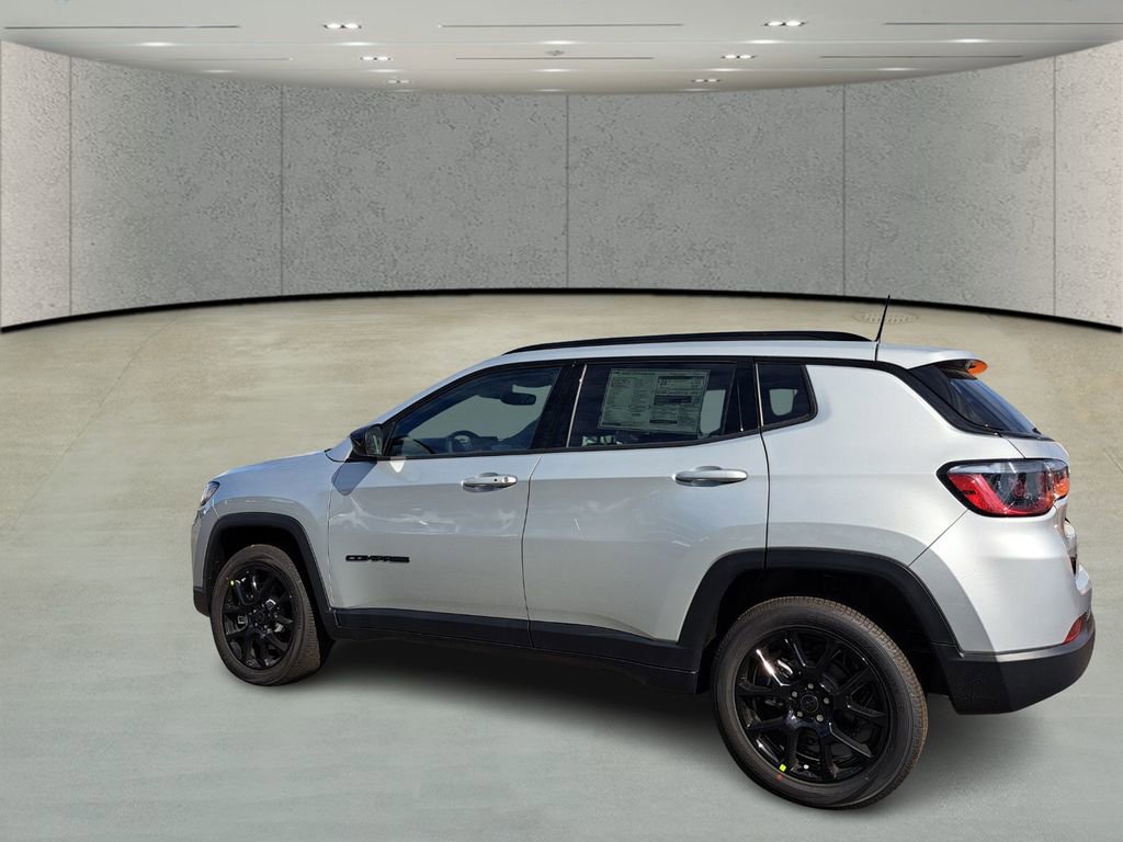 New 2026 Jeep Compass Latitude image 7