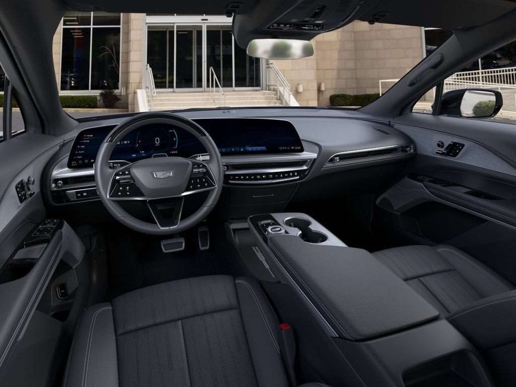New 2027 Cadillac Lyriq Luxury AWD/4WD image 17