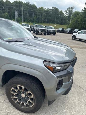Used 2024 Chevrolet Colorado LT w/ LT Convenience Package III RWD image 39