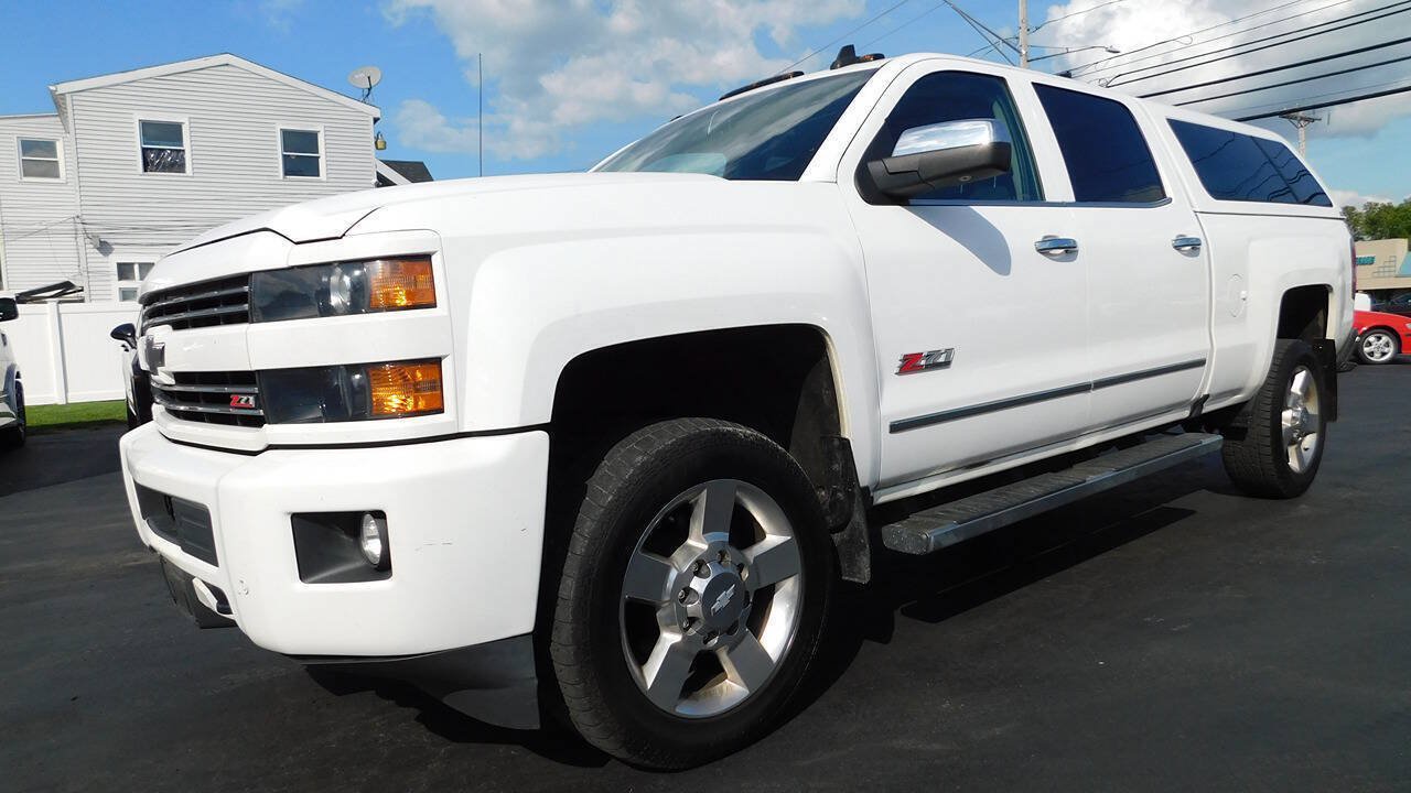 Used 2016 Chevrolet Silverado 2500 LTZ w/ Custom Sport Edition AWD/4WD image 5