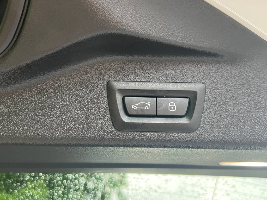 Used 2025 BMW X5 xDrive40i AWD/4WD image 19