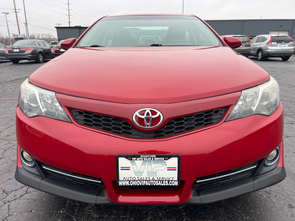 Used 2014 Toyota Camry L image 2