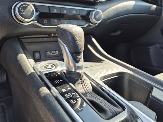Used 2025 Nissan Sentra SV FWD image 7