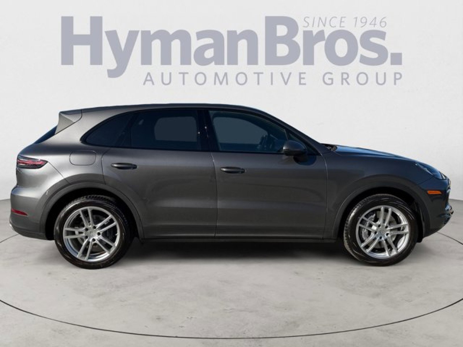 Used 2022 Porsche Cayenne AWD/4WD image 2