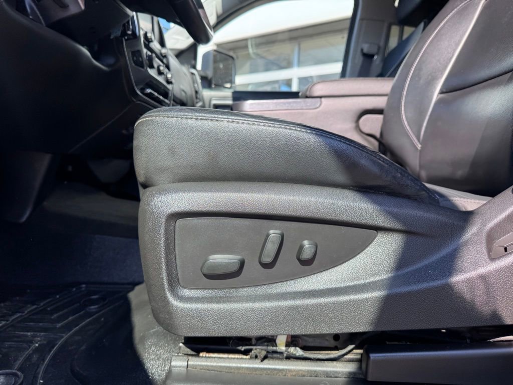 Used 2017 Chevrolet Silverado 1500 LTZ Z71 w/ Midnight Edition image 14