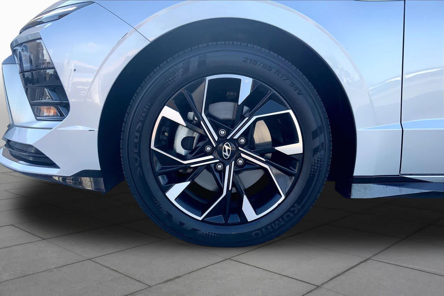 Certified 2025 Hyundai Sonata SEL FWD image 10