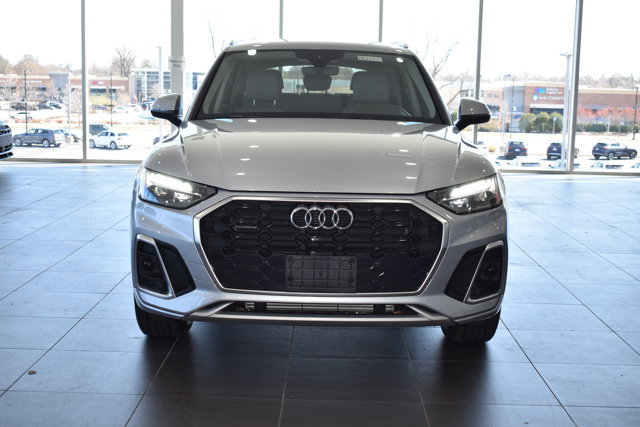 Used 2022 Audi Q5 2.0T Premium AWD/4WD image 4