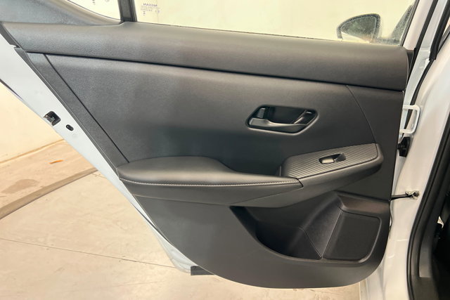 Used 2025 Nissan Sentra SV FWD image 19