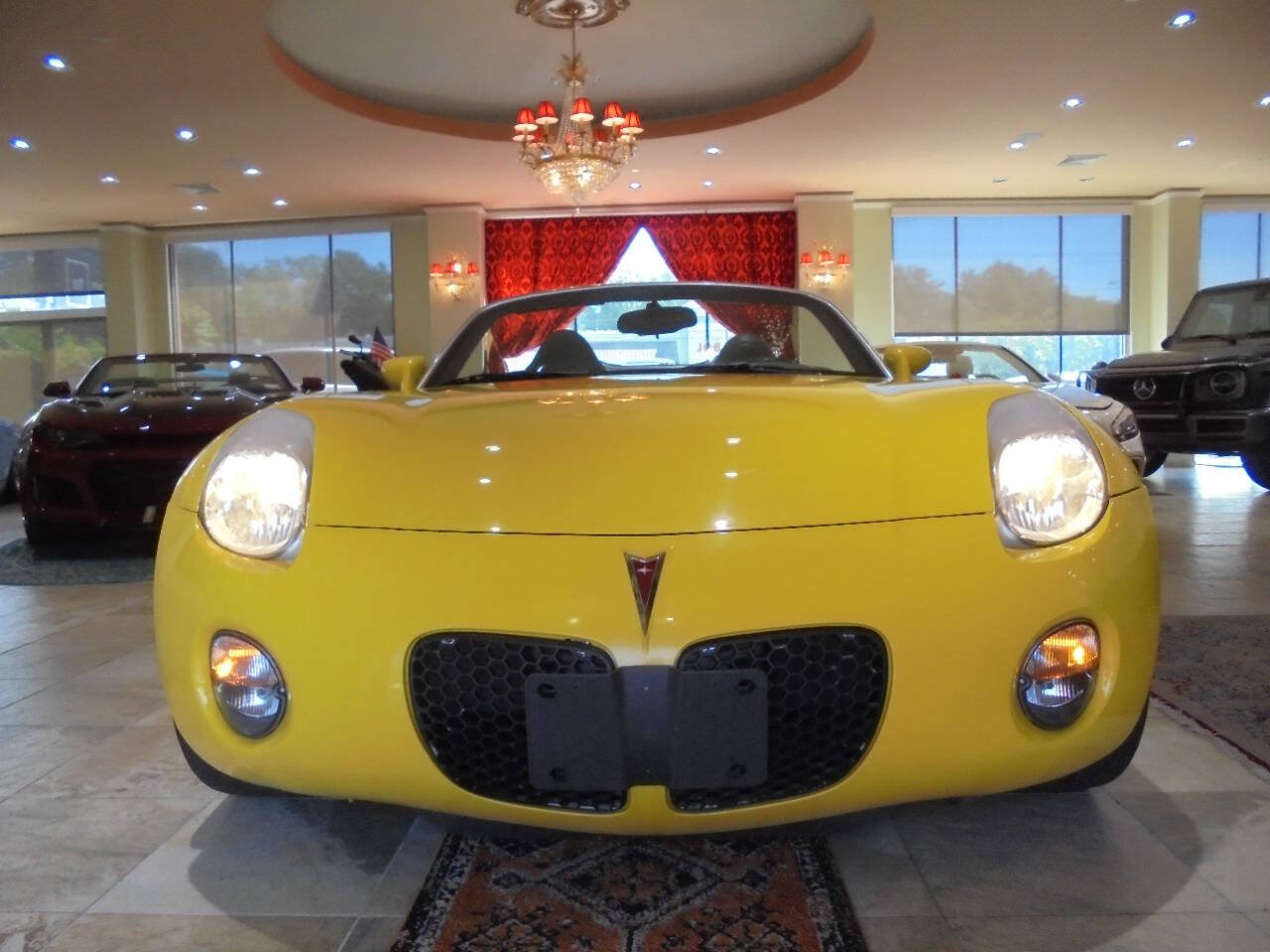 Used 2007 Pontiac Solstice Convertible RWD image 1