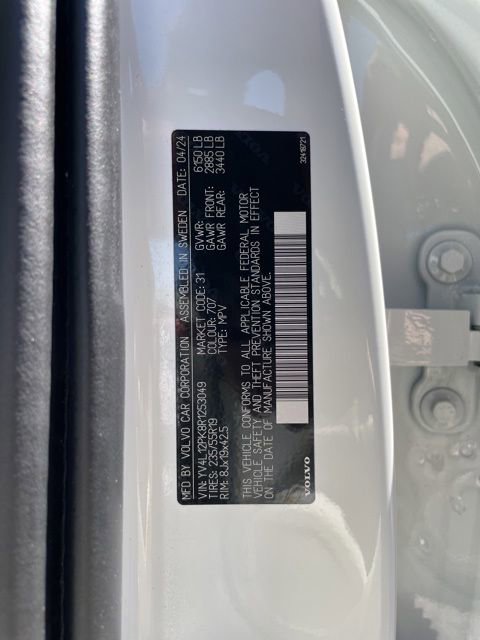 Certified 2024 Volvo XC90 B5 Core w/ Climate Package AWD/4WD image 28