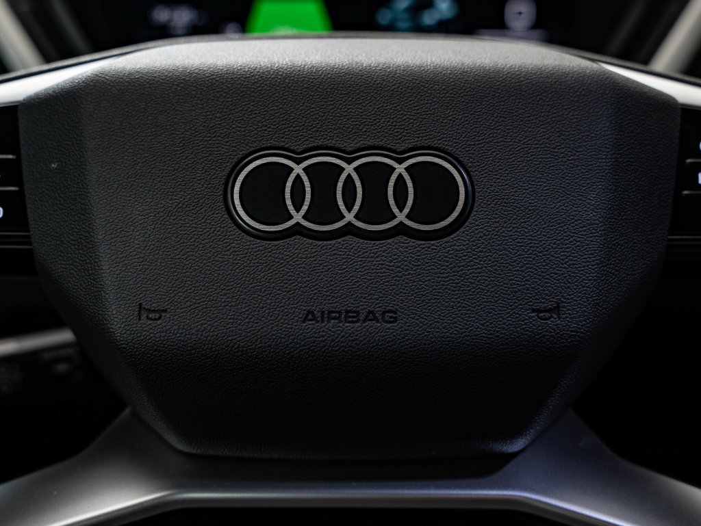 Used 2024 Audi Q4 e-tron Premium Plus w/ Premium Plus AWD/4WD image 31