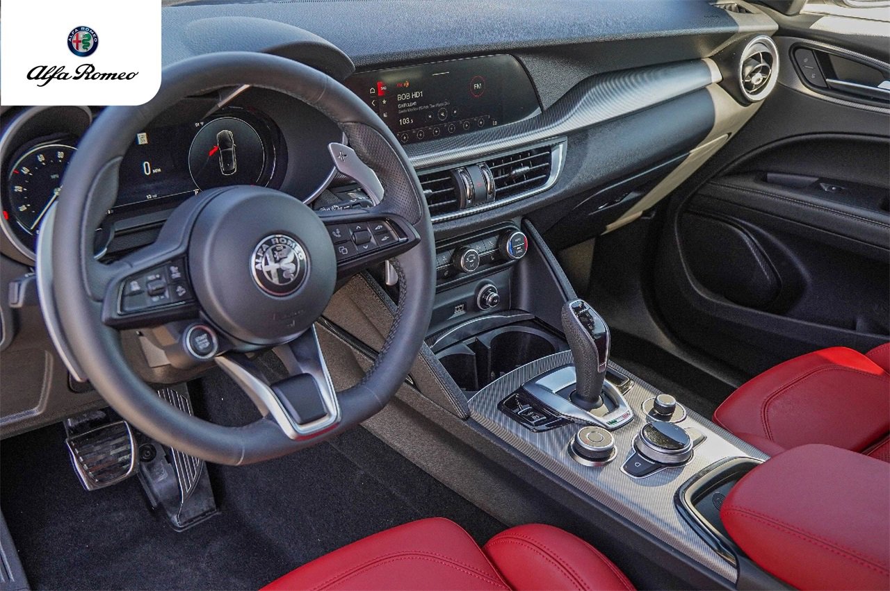New 2025 Alfa Romeo Stelvio Sprint w/ Veloce Package image 9