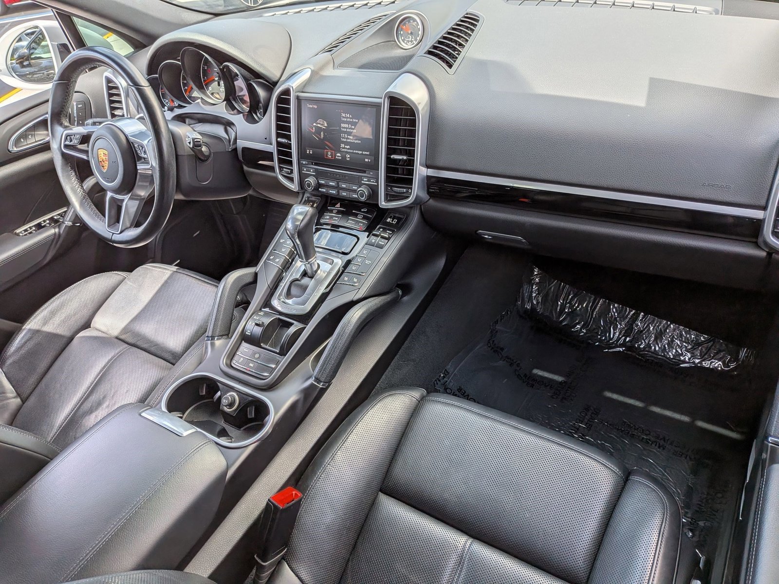 Used 2017 Porsche Cayenne Platinum Edition AWD/4WD image 27