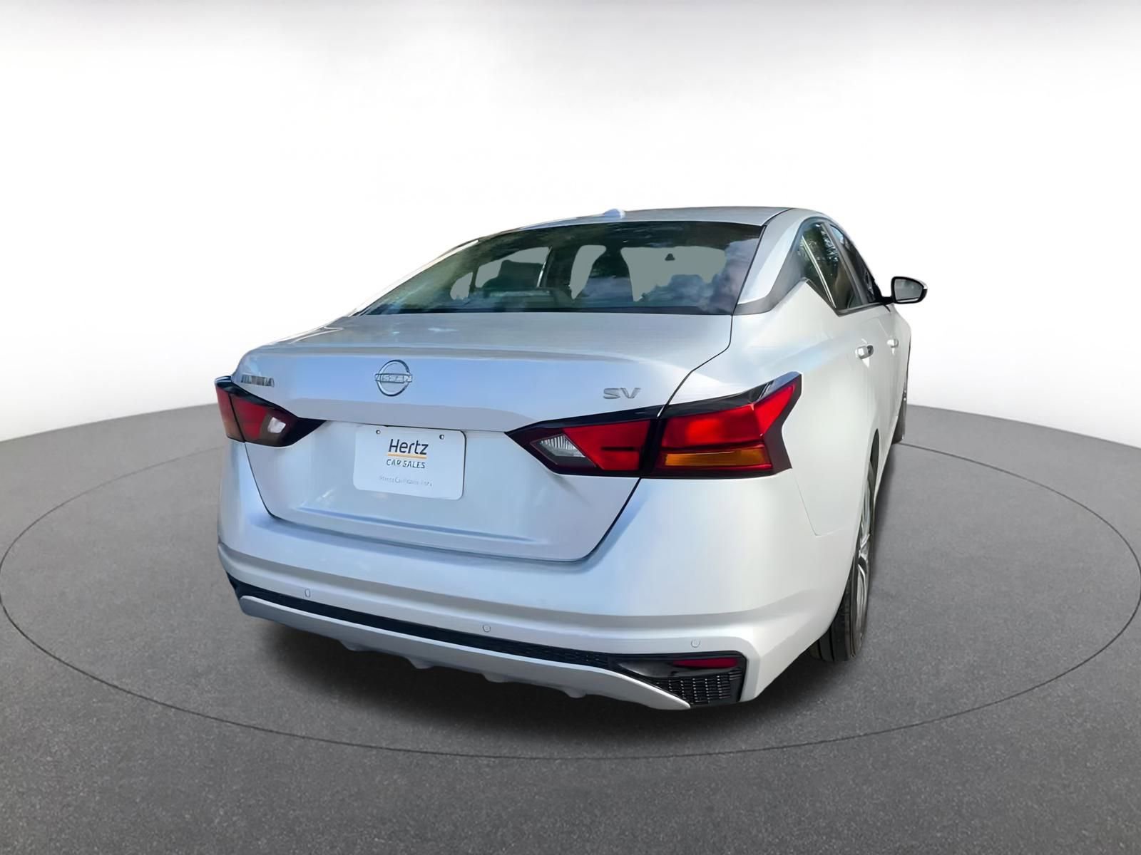 Used 2024 Nissan Altima 2.5 SV image 15