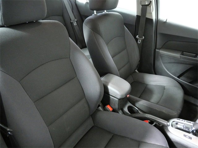 Used 2015 Chevrolet Cruze LT image 11