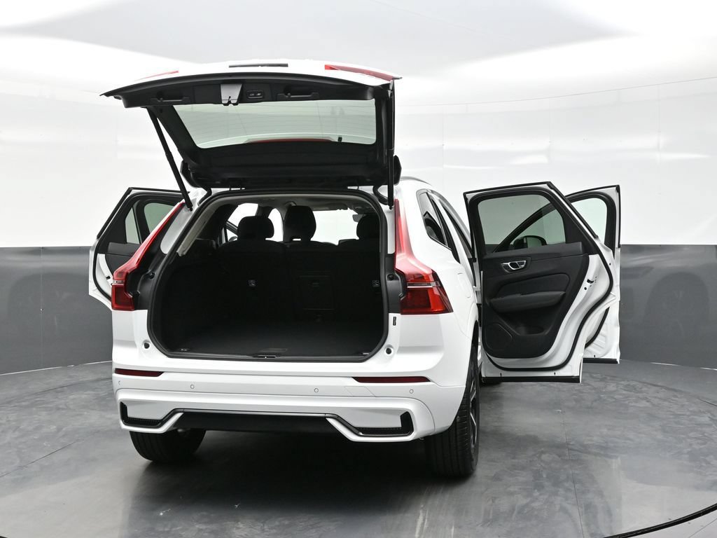 New 2026 Volvo XC60 B5 Core AWD/4WD image 42