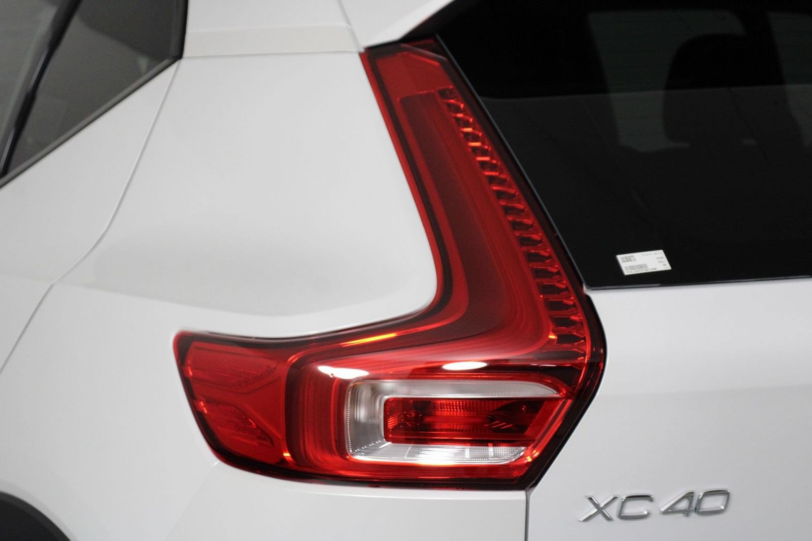 New 2026 Volvo XC40 B5 Plus w/ Climate Package AWD/4WD image 15