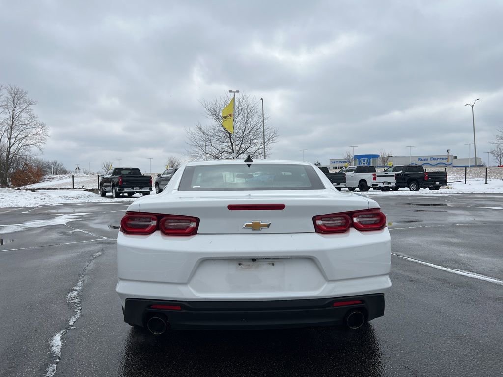 Used 2023 Chevrolet Camaro LT image 4