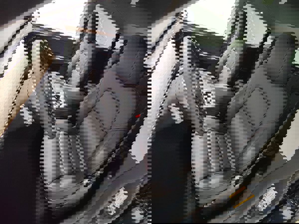 Used 2023 Tesla Model Y Long Range image 25