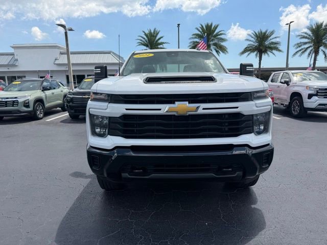 Used 2024 Chevrolet Silverado 2500 Custom w/ Custom Value Package AWD/4WD image 2