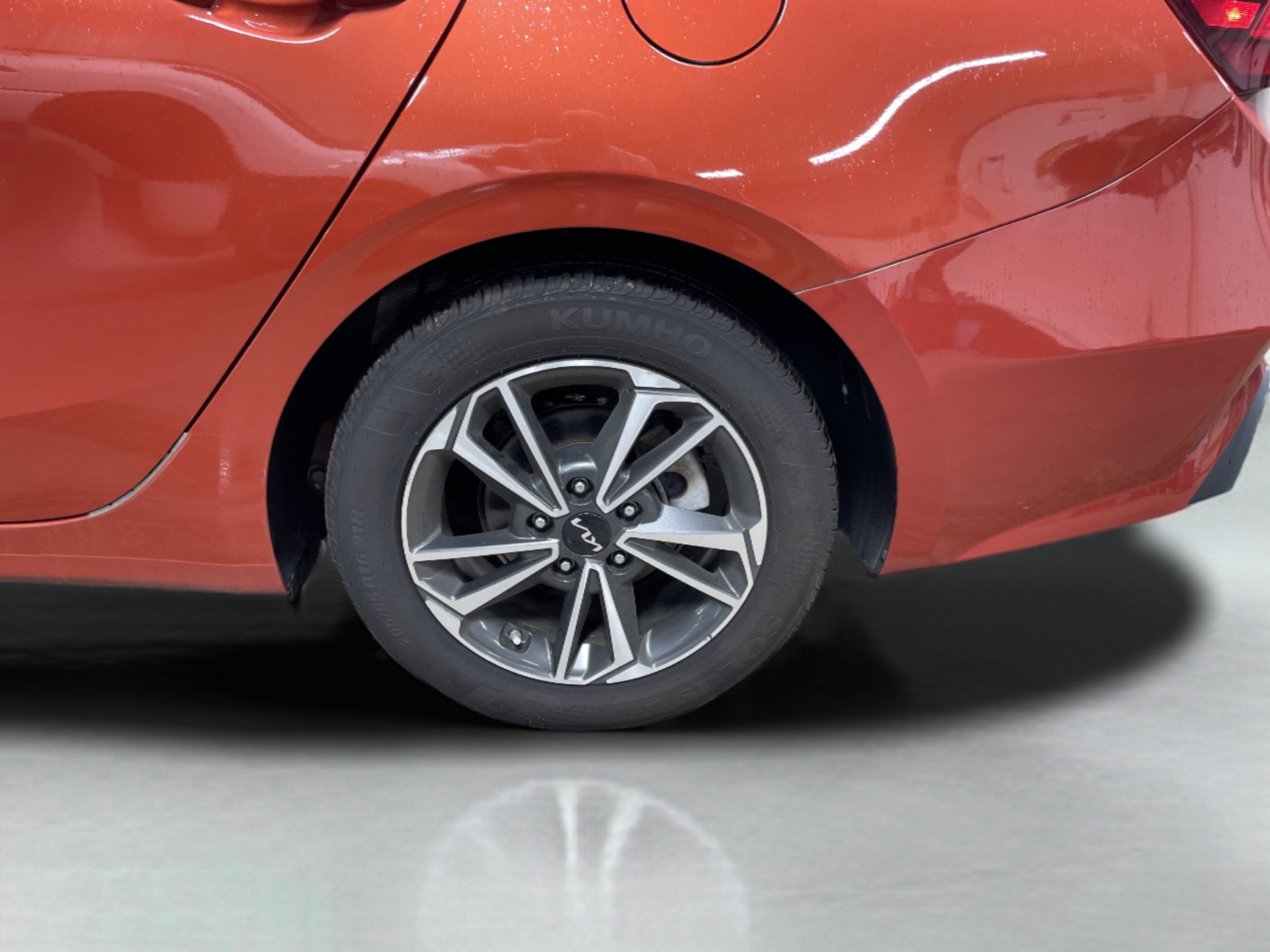 Used 2023 Kia Forte LXS w/ LXS Technology Package FWD image 23