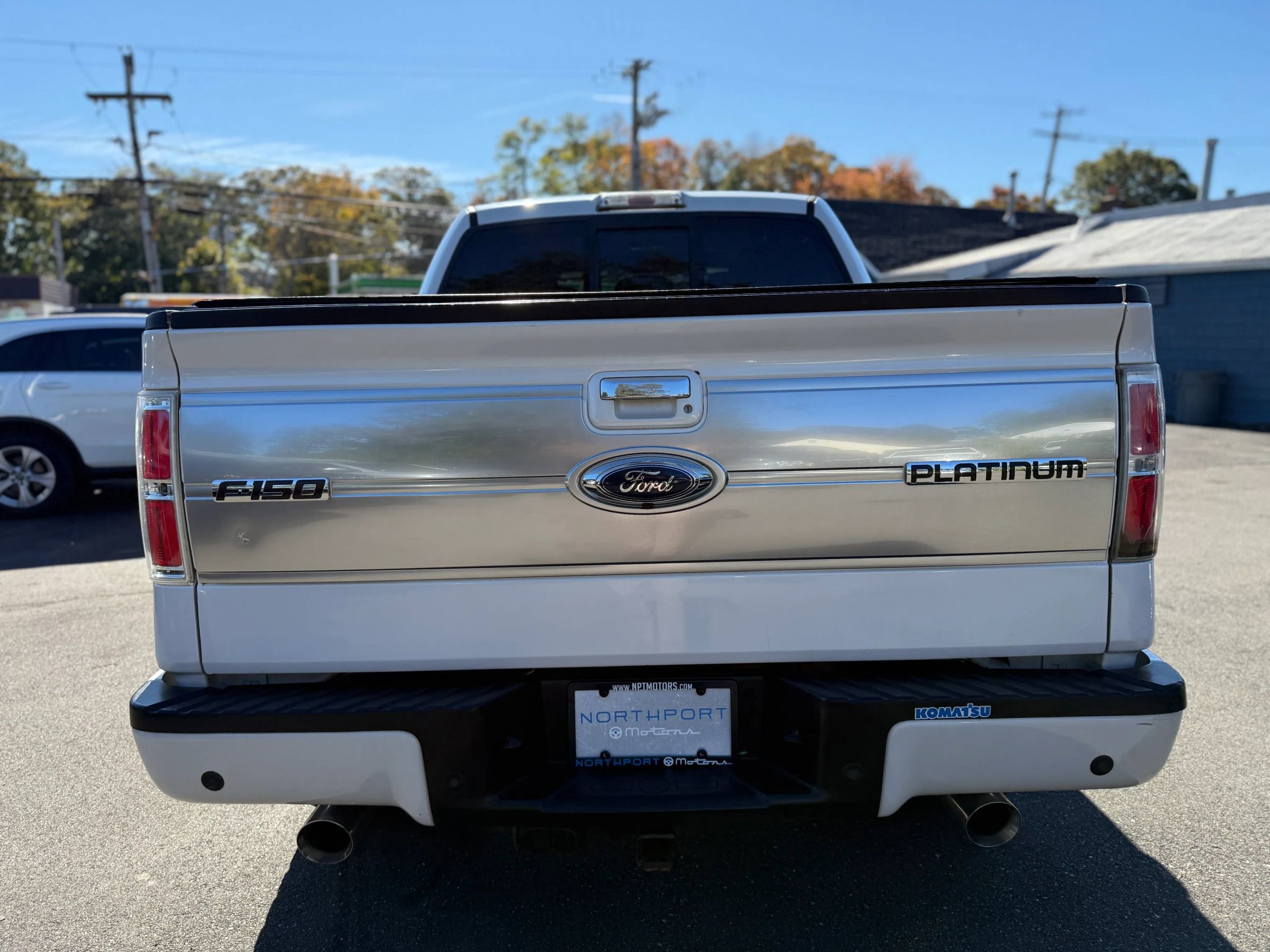 Used 2011 Ford F150 Platinum image 4