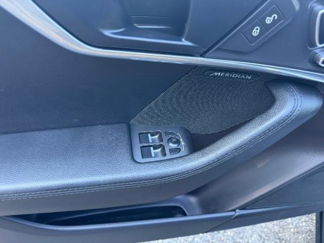 Used 2018 Jaguar F-TYPE Coupe image 19