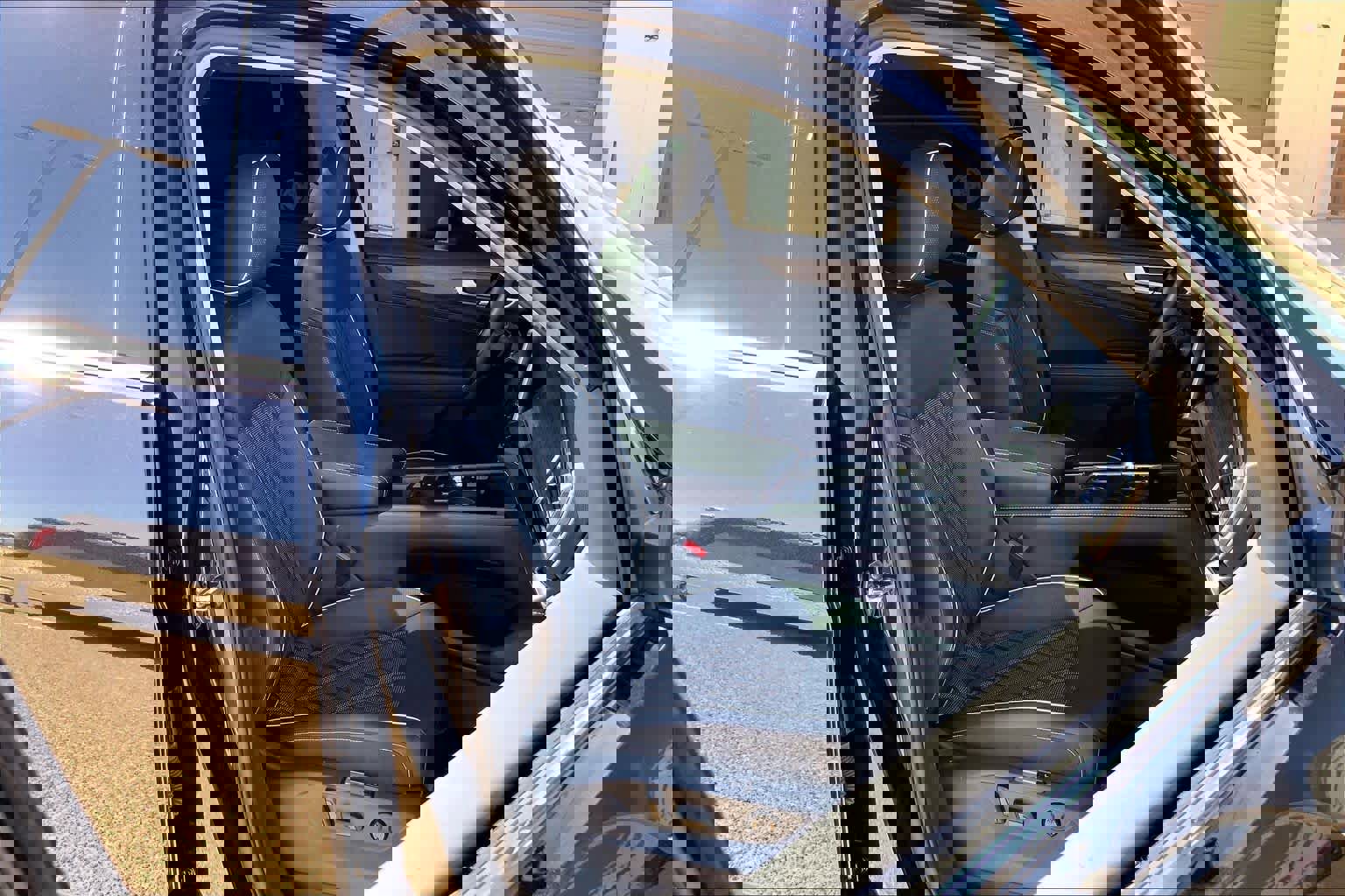 Used 2025 Volkswagen Atlas SEL Premium R-Line AWD/4WD image 8