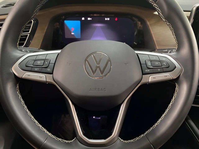 Used 2026 Volkswagen Atlas SE FWD image 36