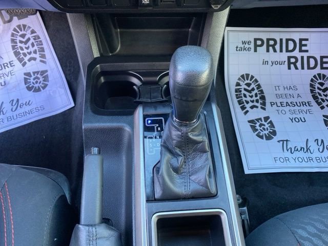 Used 2021 Toyota Tacoma SR5 AWD/4WD image 13