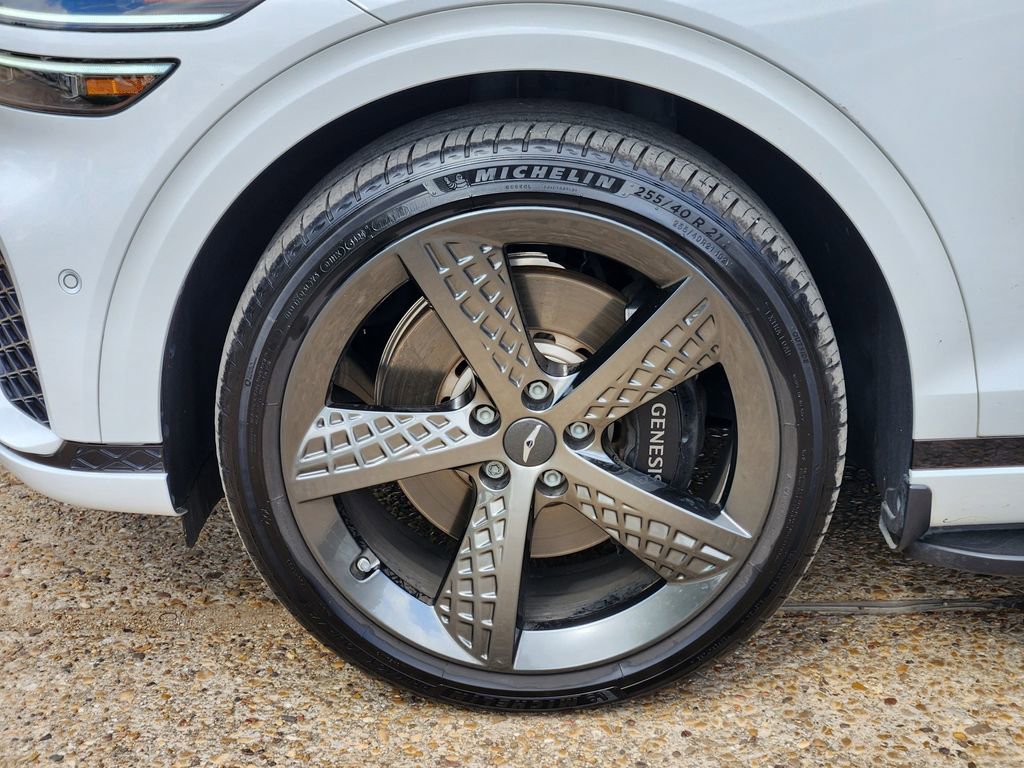 Used 2025 Genesis GV70 3.5T Sport w/ Sport Advanced Package image 10