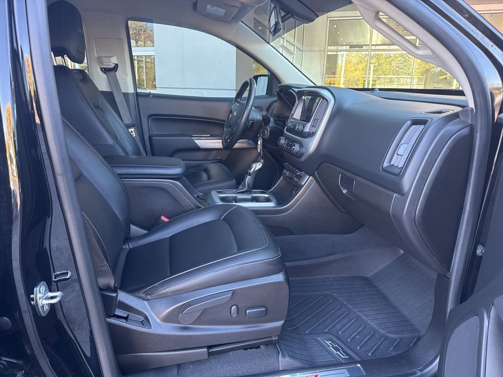 Used 2022 Chevrolet Colorado ZR2 w/ ZR2 Midnight Special Edition image 33