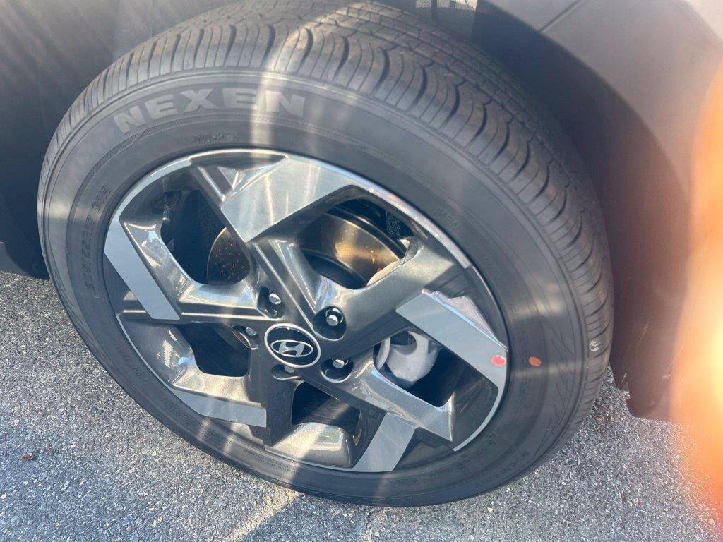 New 2026 Hyundai Venue SEL FWD image 10