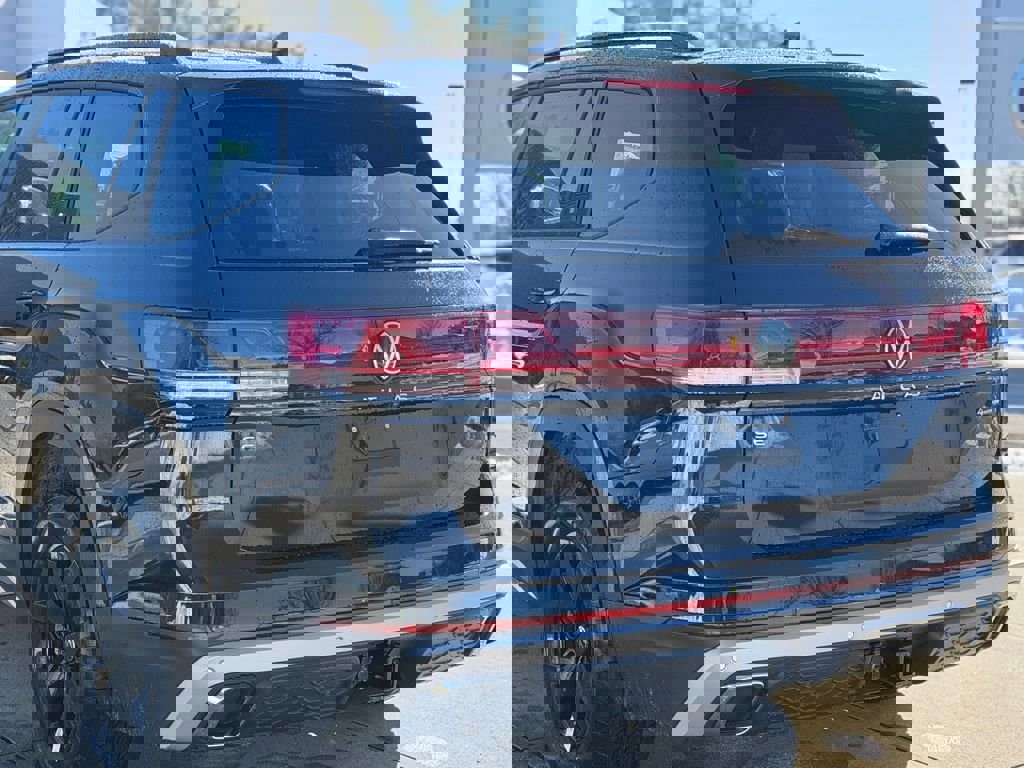 New 2026 Volkswagen Atlas Peak Edition image 16