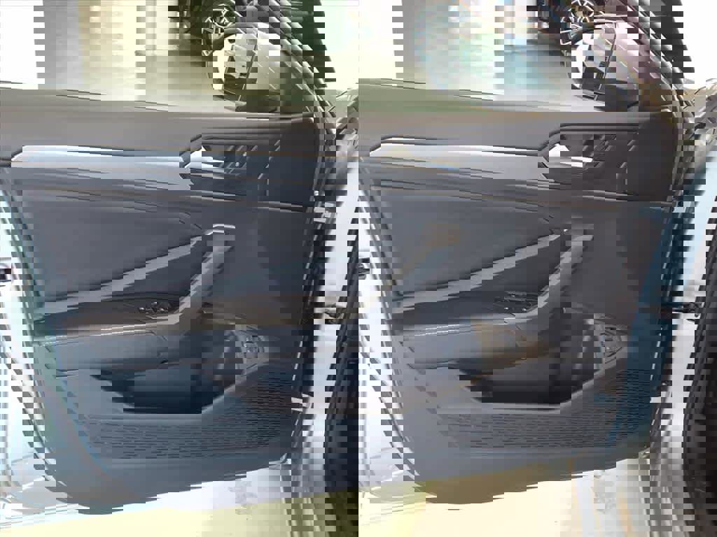 Used 2023 Volkswagen Jetta SE image 10