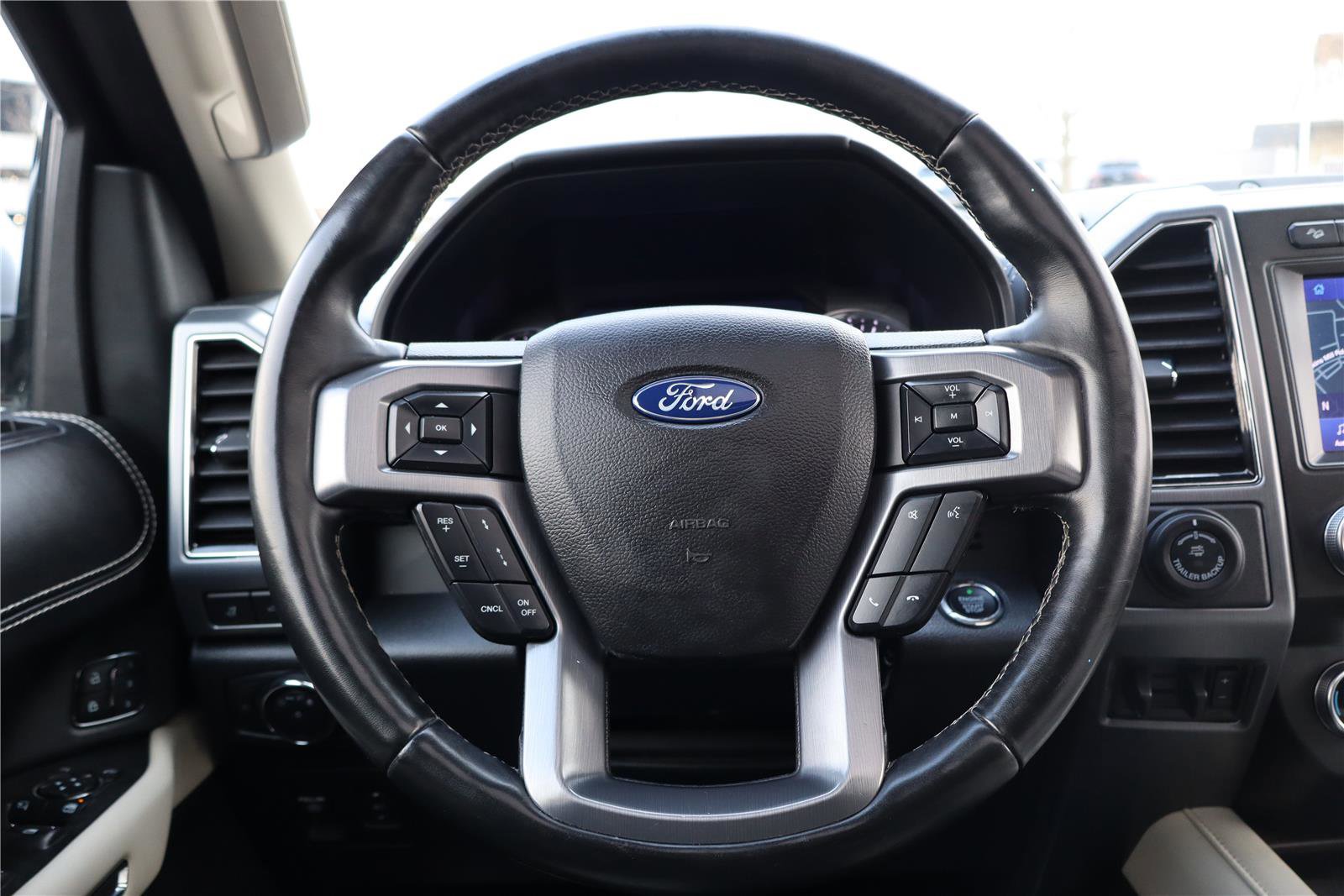 Used 2020 Ford Expedition Max Platinum image 16