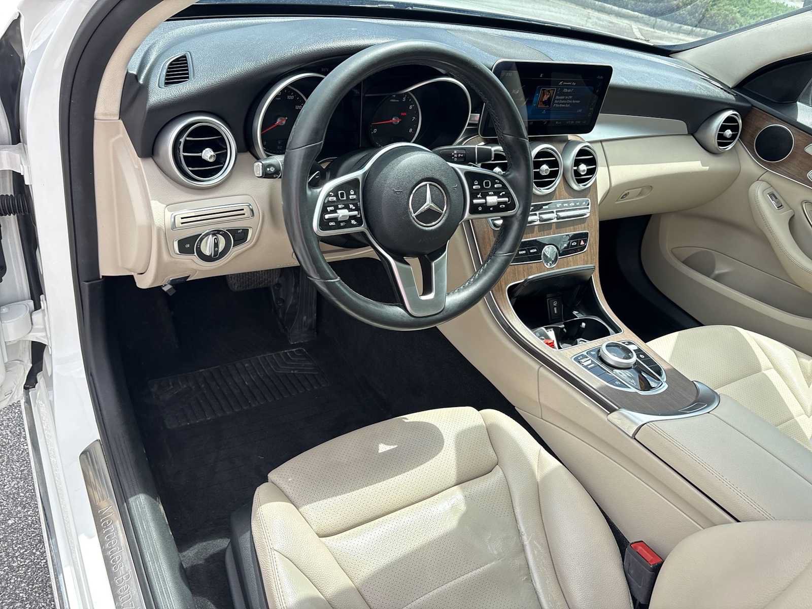 Used 2019 Mercedes-Benz C 300 4MATIC Sedan image 10