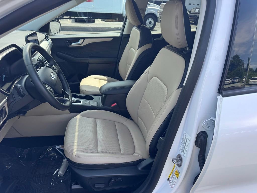 Used 2021 Ford Escape SEL FWD image 12