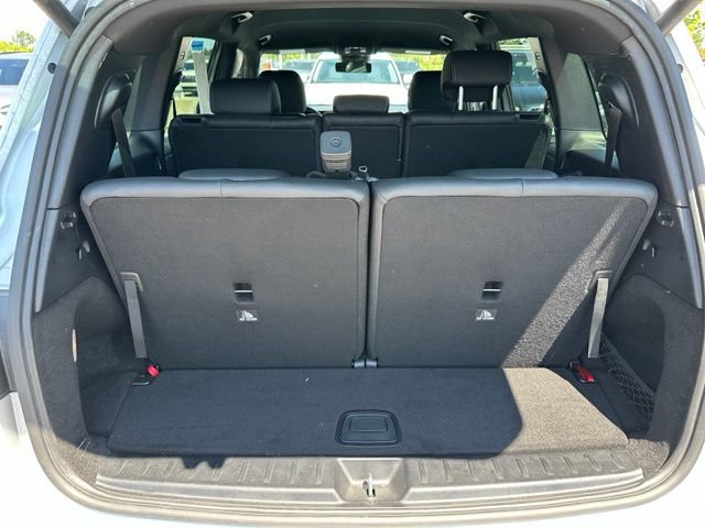 Used 2022 Mercedes-Benz GLB 35 AMG 4MATIC w/ Parking Assistance Package image 11