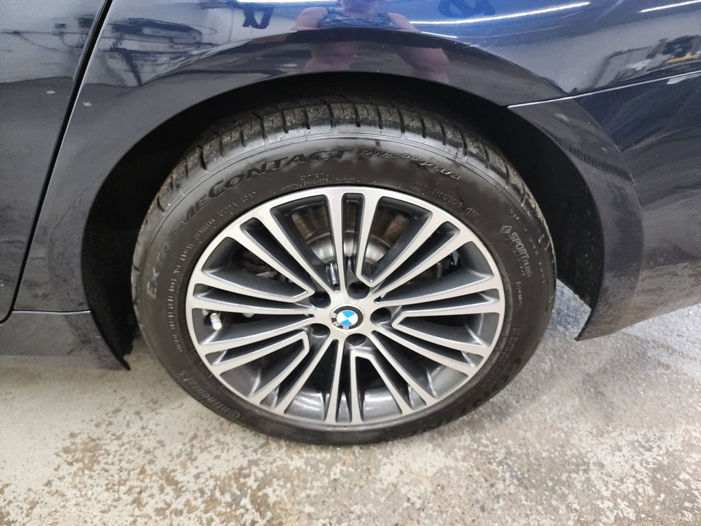 Used 2020 BMW 530i xDrive w/ Executive Package AWD/4WD image 40