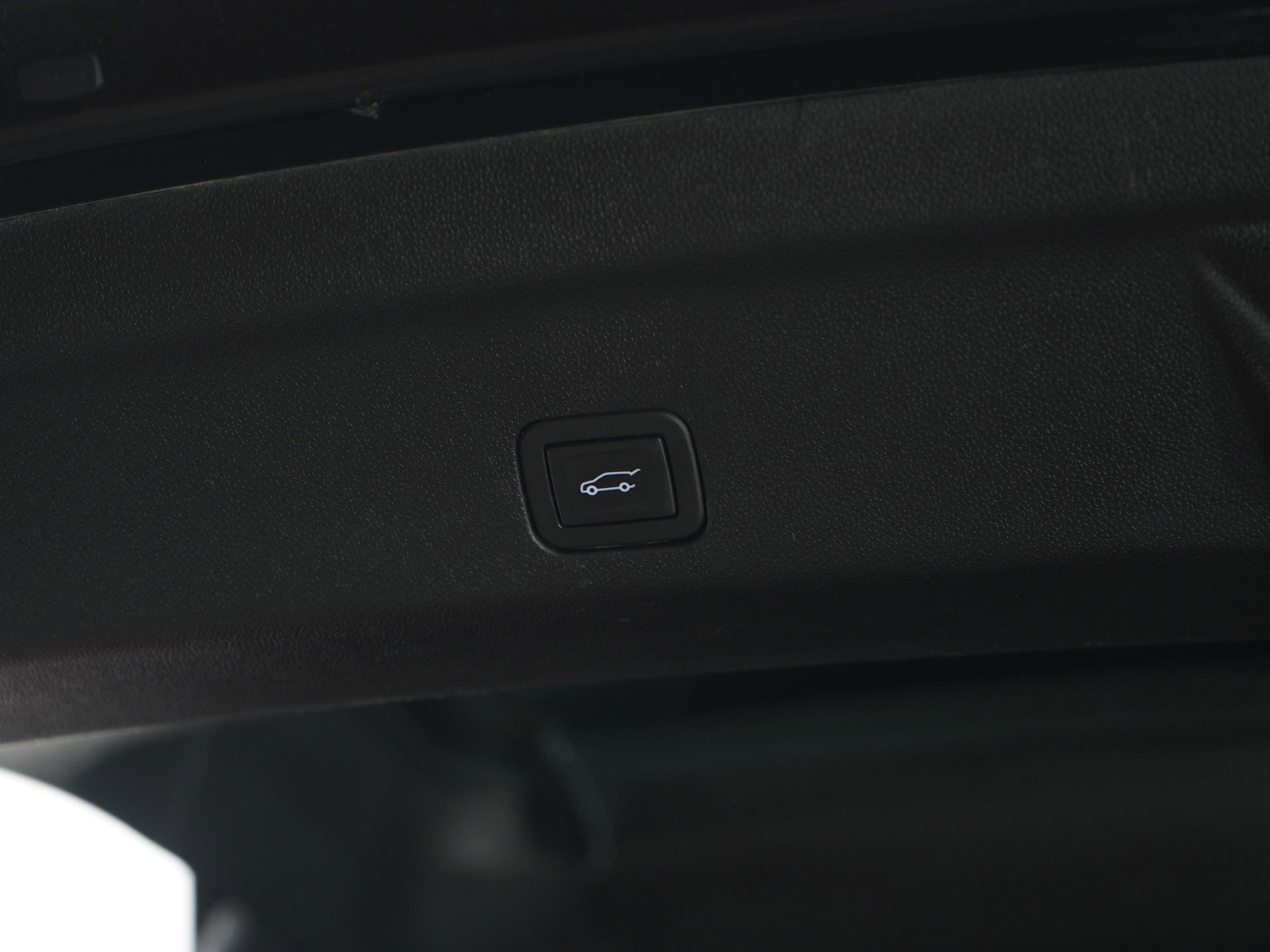 Used 2023 Chevrolet Tahoe LT image 11