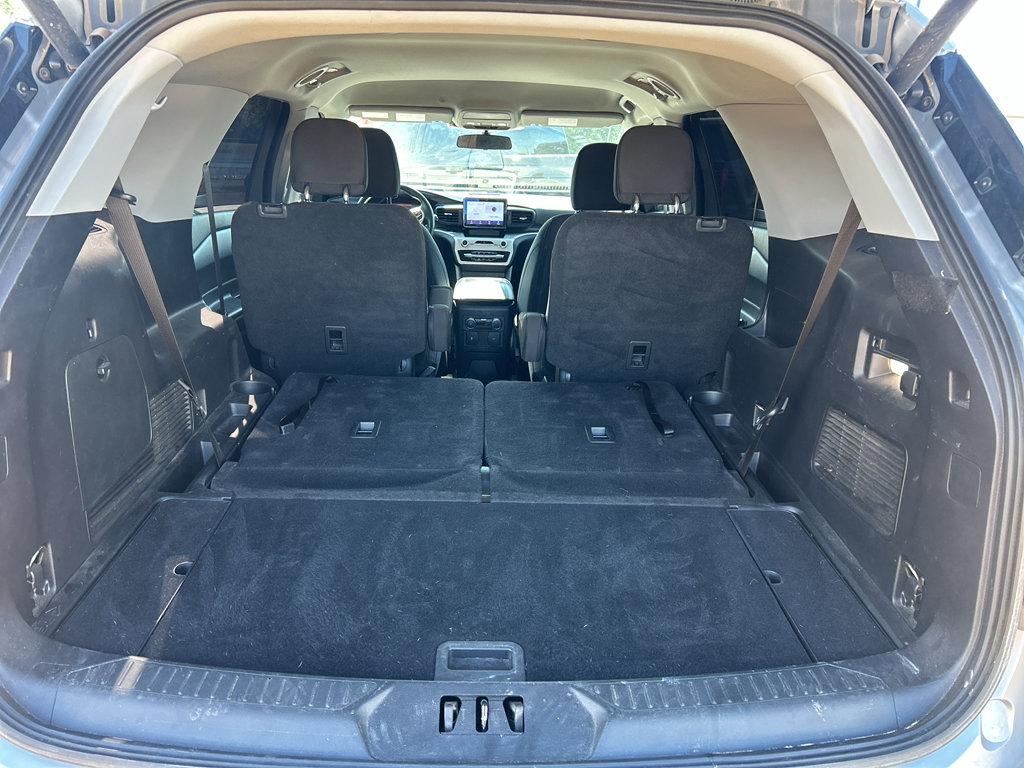 Used 2022 Ford Explorer XLT image 12