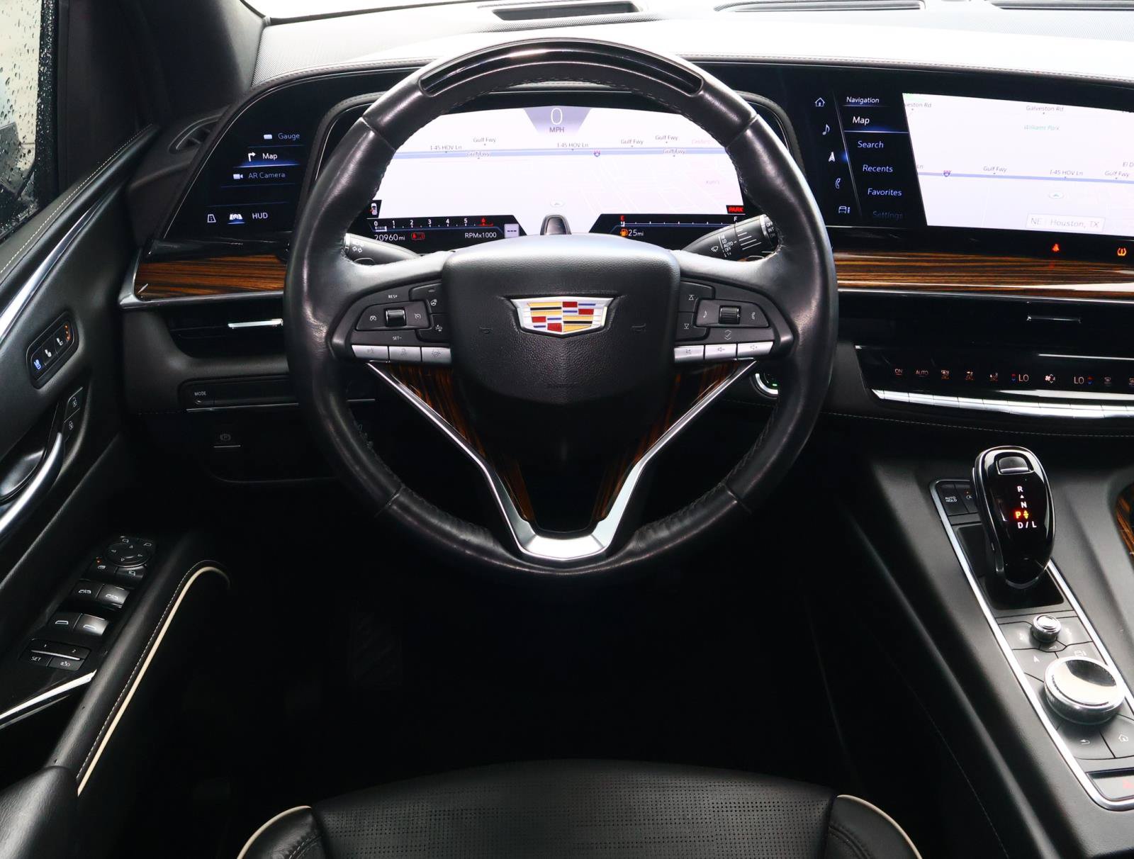 Used 2023 Cadillac Escalade Premium Luxury RWD image 9