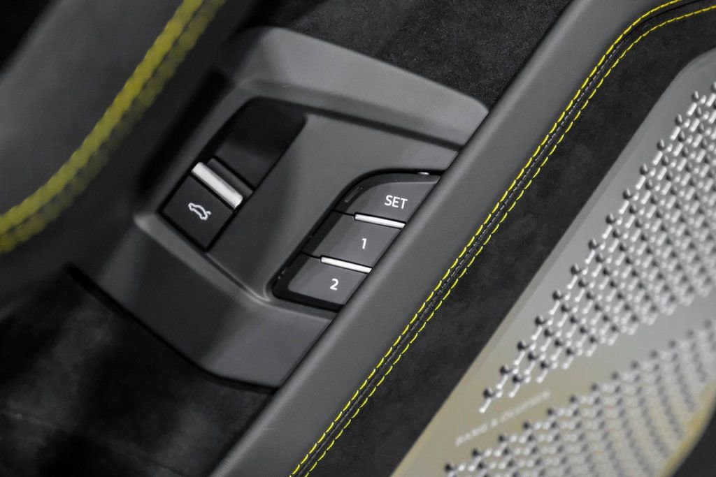 Used 2024 Lamborghini Urus Performante image 48